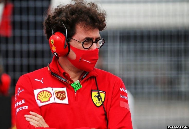 Руководитель Ferrari выступил в защиту гоночного директора