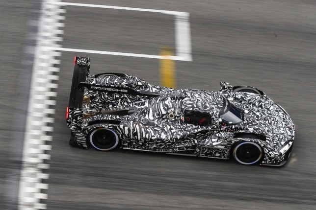 В Porsche Penske завершили тесты спортпрототипа LMDh