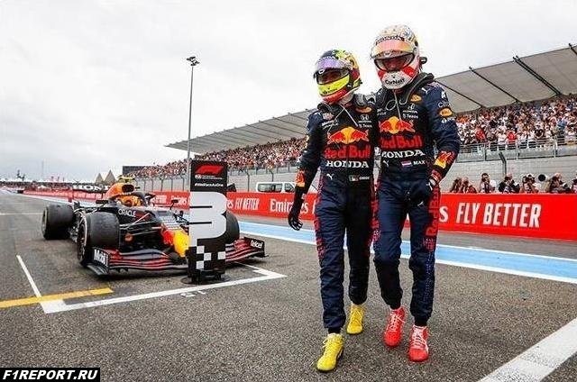 Босс Red Bull полностью доверяет Пересу и Ферстаппену